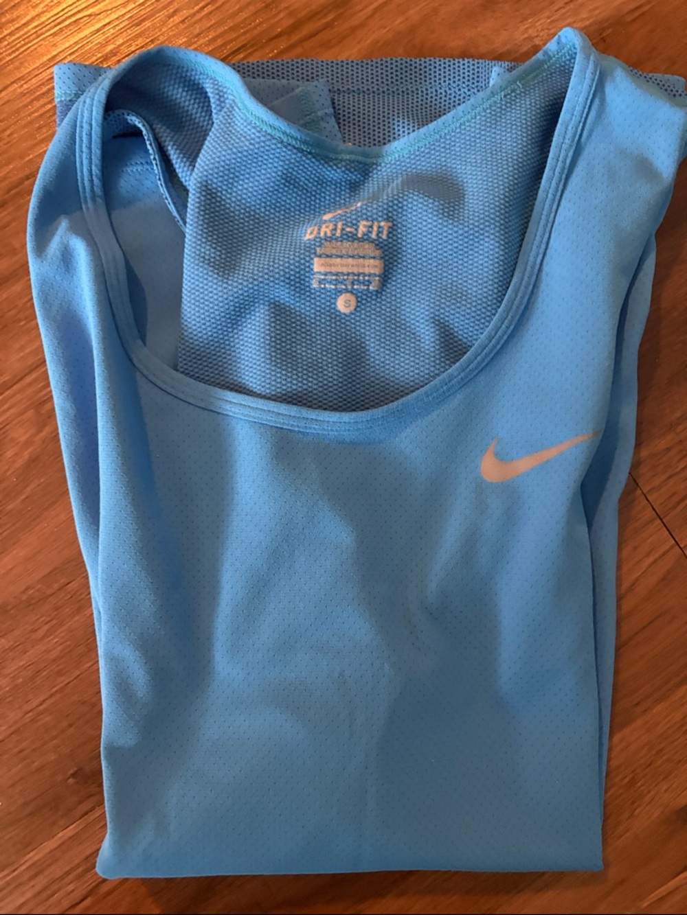 Nike Dri-Fit Running Singlets (2) size small - Picture 4 of 4